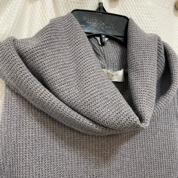 NWT ASTR The Label Small Waffle Knit Gray Turtle Neck High Low Hem Tank - Picture 10 of 10